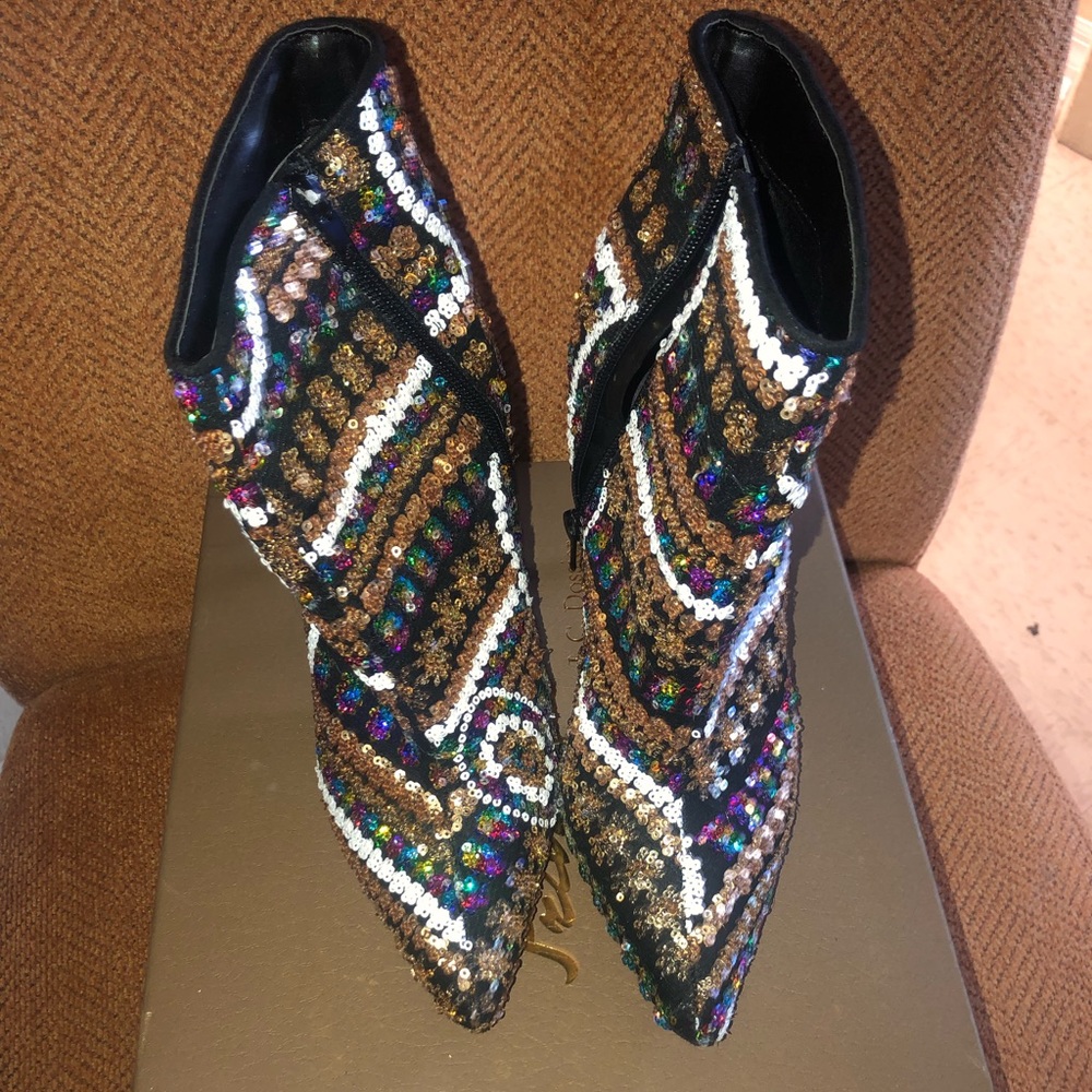 Privilege heels